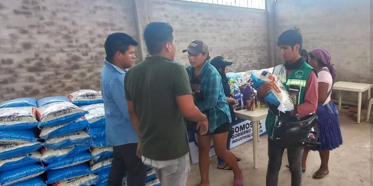 La población tiene ahora a su alcance los productos de Emapa. 
