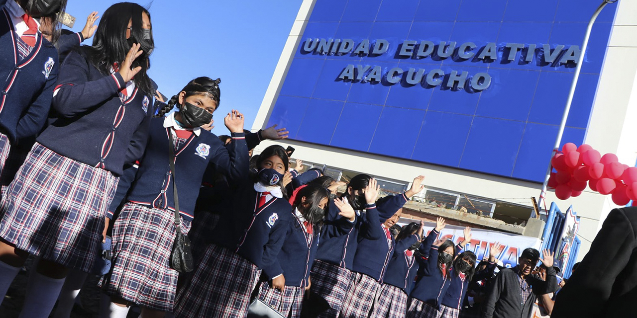 La unidad educativa Ayacucho lista para recibir en febrero a los estudiantes.